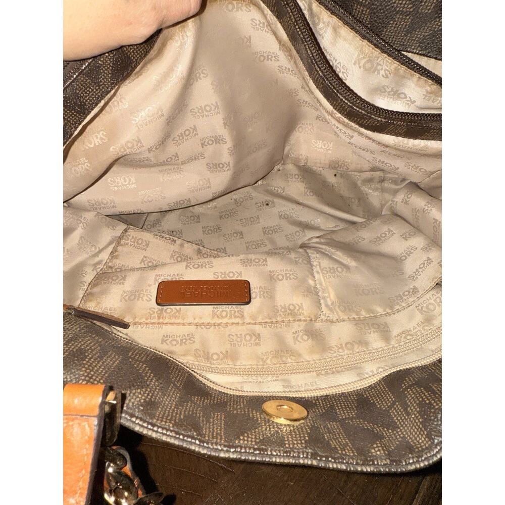 Michael Kors Women’s Harper Black Leather & Gold Hardward Tote Bag - Picture 11 of 12